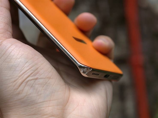 从2米高度跌落完好无损!荣耀X60 Pro体验