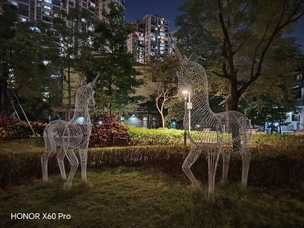 从2米高度跌落完好无损!荣耀X60 Pro体验