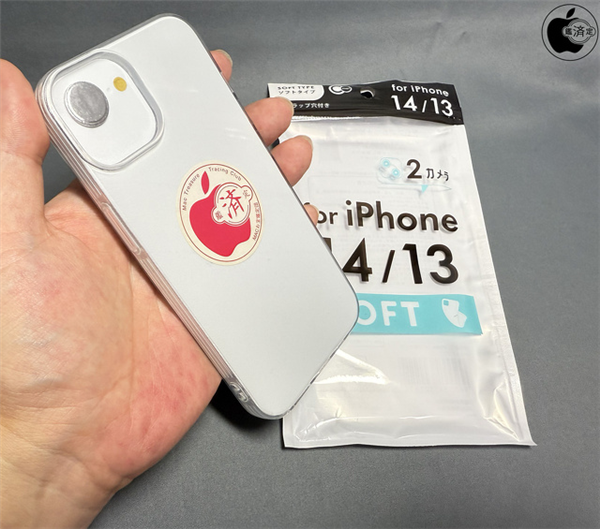 iPhone SE 4机模上手:酷似单摄版iPhone 14