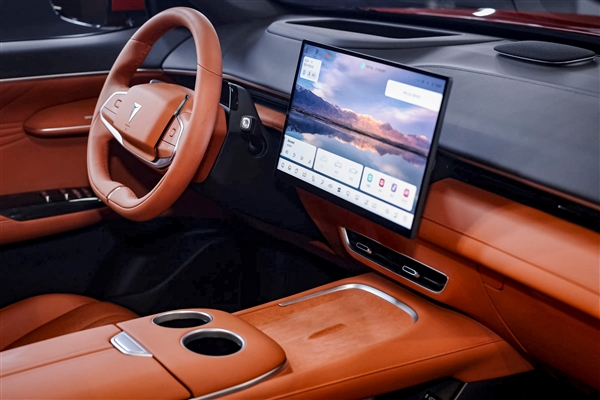 深蓝S05上市:紧凑型SUV 11.99万元起