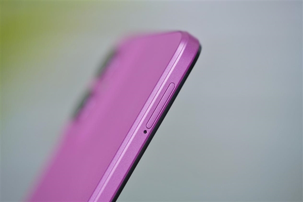 千元就享纳米皮!moto g55霞光紫图赏