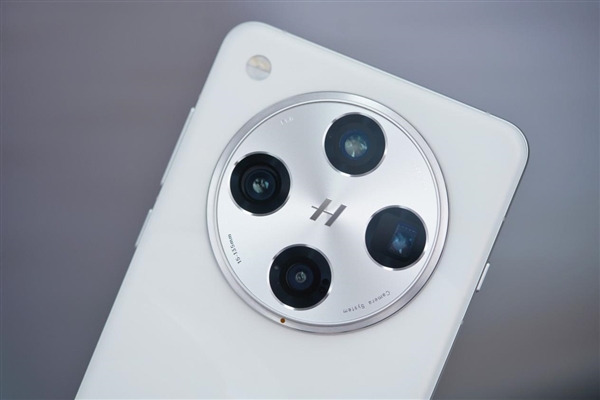 配备抓怕快启键!OPPO Find X8 Pro图赏