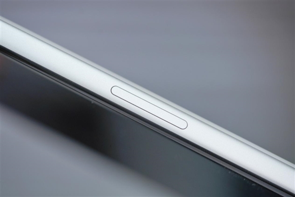 配备抓怕快启键!OPPO Find X8 Pro图赏