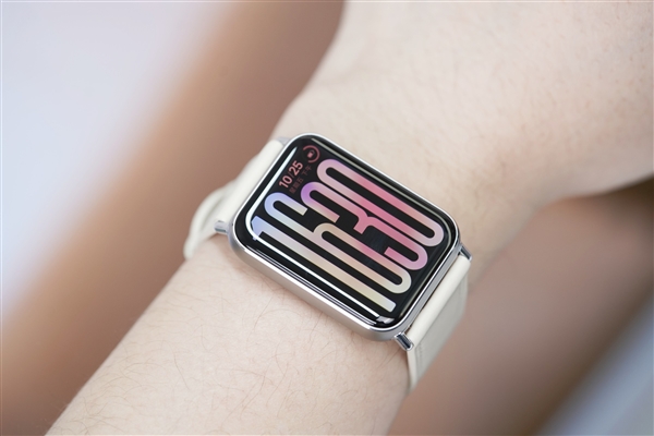 超大屏比手表还大!小米手环9 Pro图赏