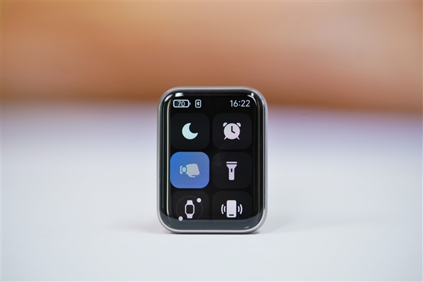 超大屏比手表还大!小米手环9 Pro图赏