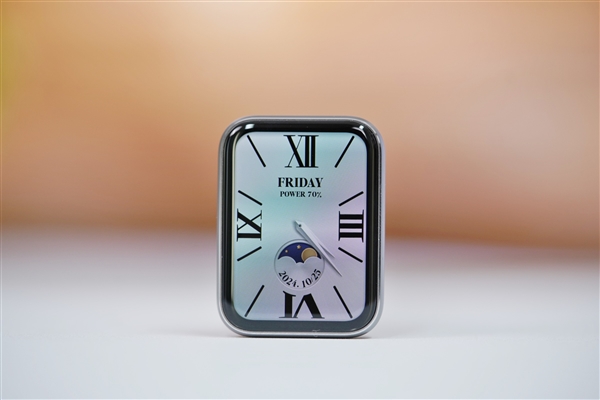 超大屏比手表还大!小米手环9 Pro图赏