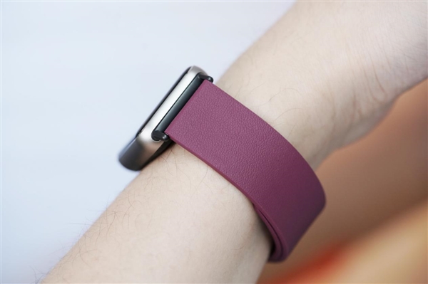 超大屏比手表还大!小米手环9 Pro图赏