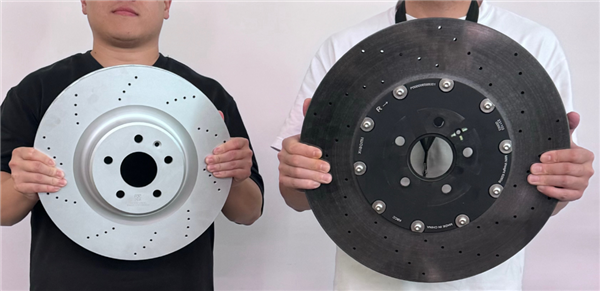 价值一辆车!小米SU7 Ultra量产版碳陶盘揭秘:史无前例