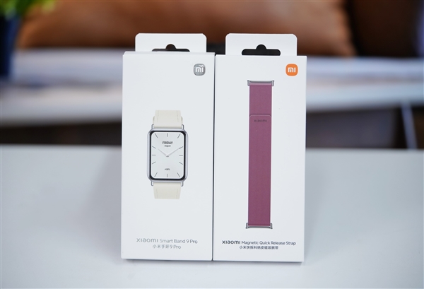 超大屏比手表还大!小米手环9 Pro图赏