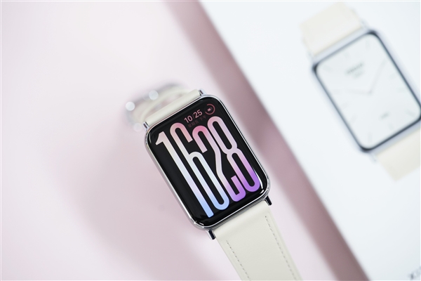 超大屏比手表还大!小米手环9 Pro图赏