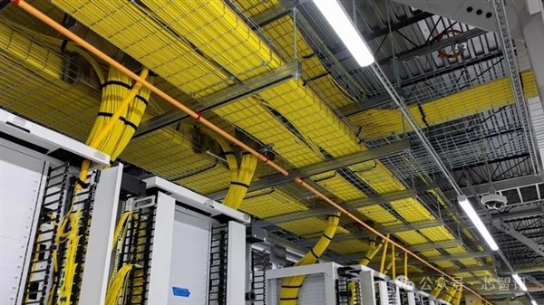 马斯克Colossus AI超算集群内部首曝:足足10万英伟达H100 GPU