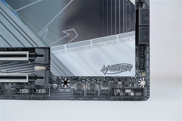 支持9500+内存!技嘉Z890 AORUS MASTER超级雕主板图赏