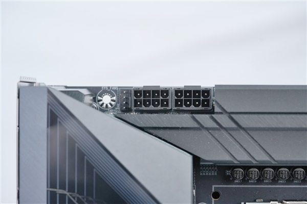 支持9500+内存!技嘉Z890 AORUS MASTER超级雕主板图赏