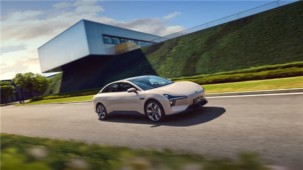 小鹏汽车发布鲲鹏增程动力系统 纯电续航430公里