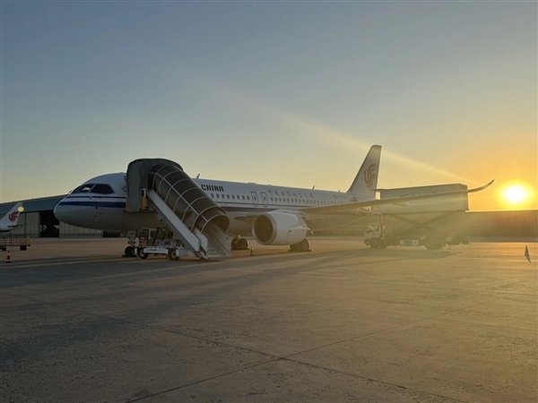 中国国航第二架C919大飞机交货!总计采购100架