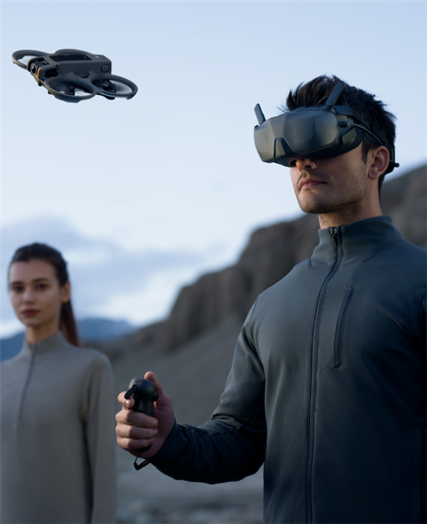 1499元!大疆发布飞行眼镜N3:1080p大屏 秒变飞行员