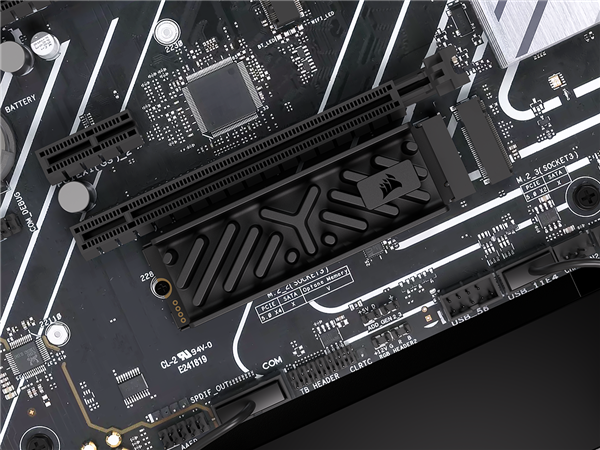 海盗船发布MP700 Elite PCIe 5.0 SSD:最高只能跑10GB/s