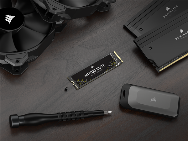 海盗船发布MP700 Elite PCIe 5.0 SSD:最高只能跑10GB/s