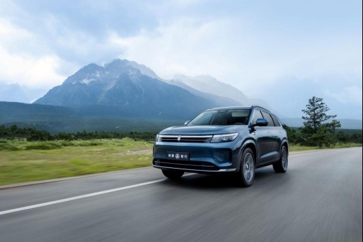 问界新M7成了:连续10个月蝉联新势力销量冠军 国民SUV实至名归